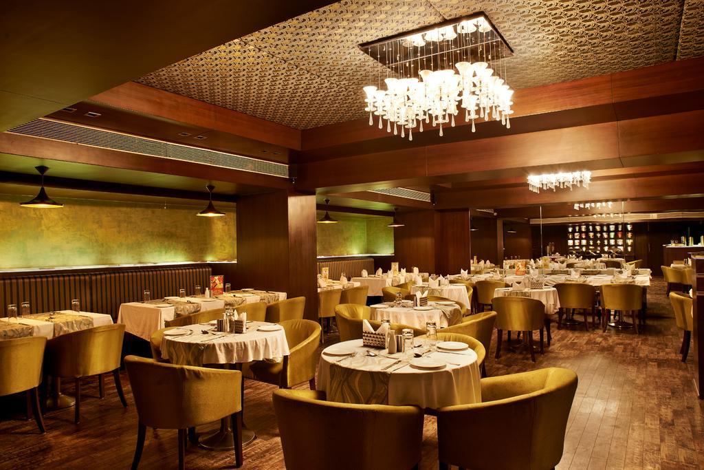 Hotel The Golden Oak Rāipur Zewnętrze zdjęcie