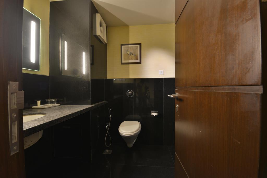 Hotel The Golden Oak Rāipur Zewnętrze zdjęcie