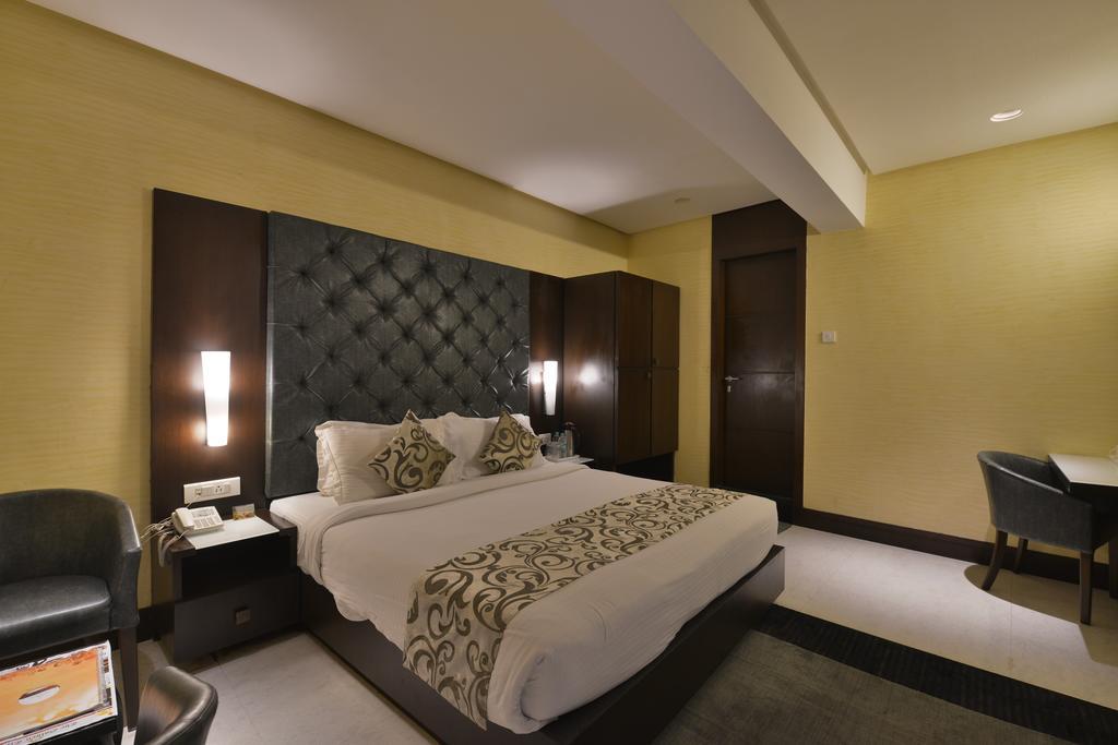 Hotel The Golden Oak Rāipur Zewnętrze zdjęcie